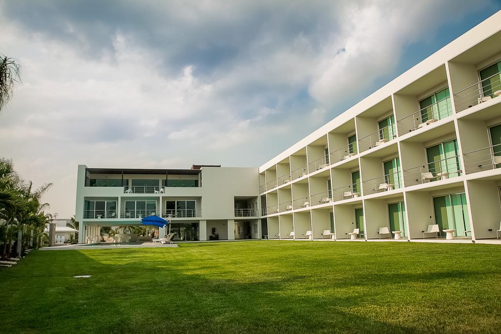 Hotel Aqua Spa & Resort Мартинес-де-ла-Торре Экстерьер фото