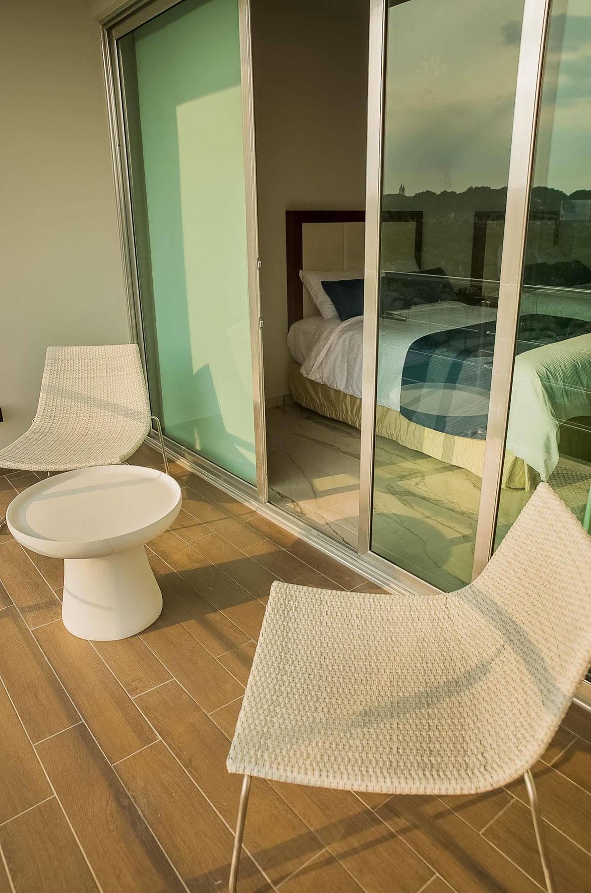 Hotel Aqua Spa & Resort Мартинес-де-ла-Торре Экстерьер фото
